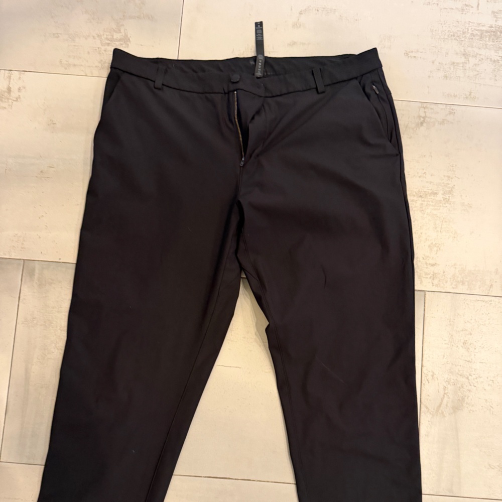 Men's Black lululemon dress Pants 40/32